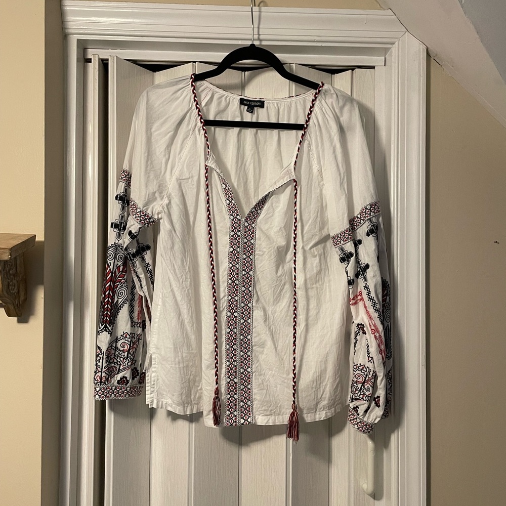 Max Edition White Top With Embroidered Sleeves. Like New!